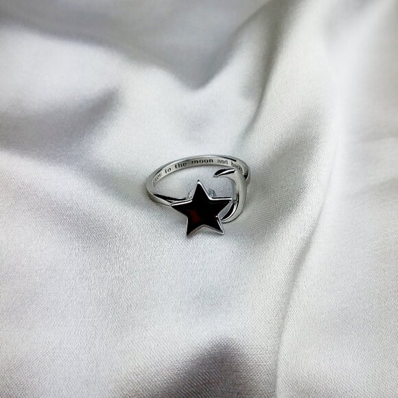 Moon and Star Engraved Spinning Ring - Picture 1 of 4